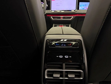 Volkswagen Tiguan, 2025г., полный привод, робот