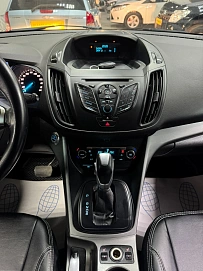 Ford Kuga, 2013г., полный привод, автомат