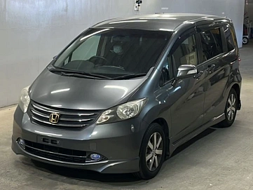 Honda Freed, 2010г., передний привод, вариатор