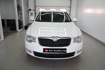 Skoda Superb, 2012г., передний привод, автомат