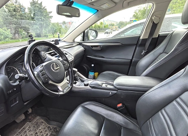 Lexus NX, 2015г, передний привод, вариатор