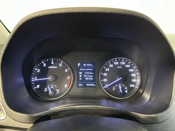 Hyundai Solaris, 2018г., передний привод, автомат