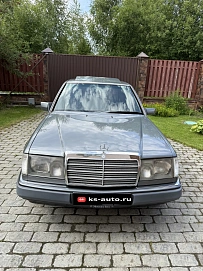 Mercedes-Benz W124, 1993г., задний привод, автомат