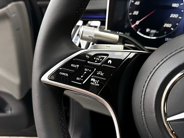 Mercedes-Benz S-Класс, 2022г., полный привод, автомат