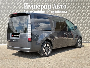 Hyundai Staria, 2022г., передний привод, автомат