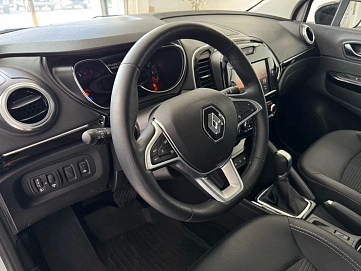 Renault Kaptur, 2021г., передний привод, вариатор