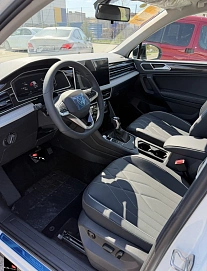 Volkswagen Tiguan, 2026г., передний привод, робот
