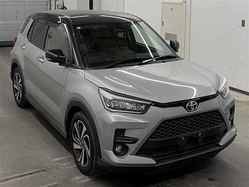 Toyota Raize, 2023г, полный привод, вариатор