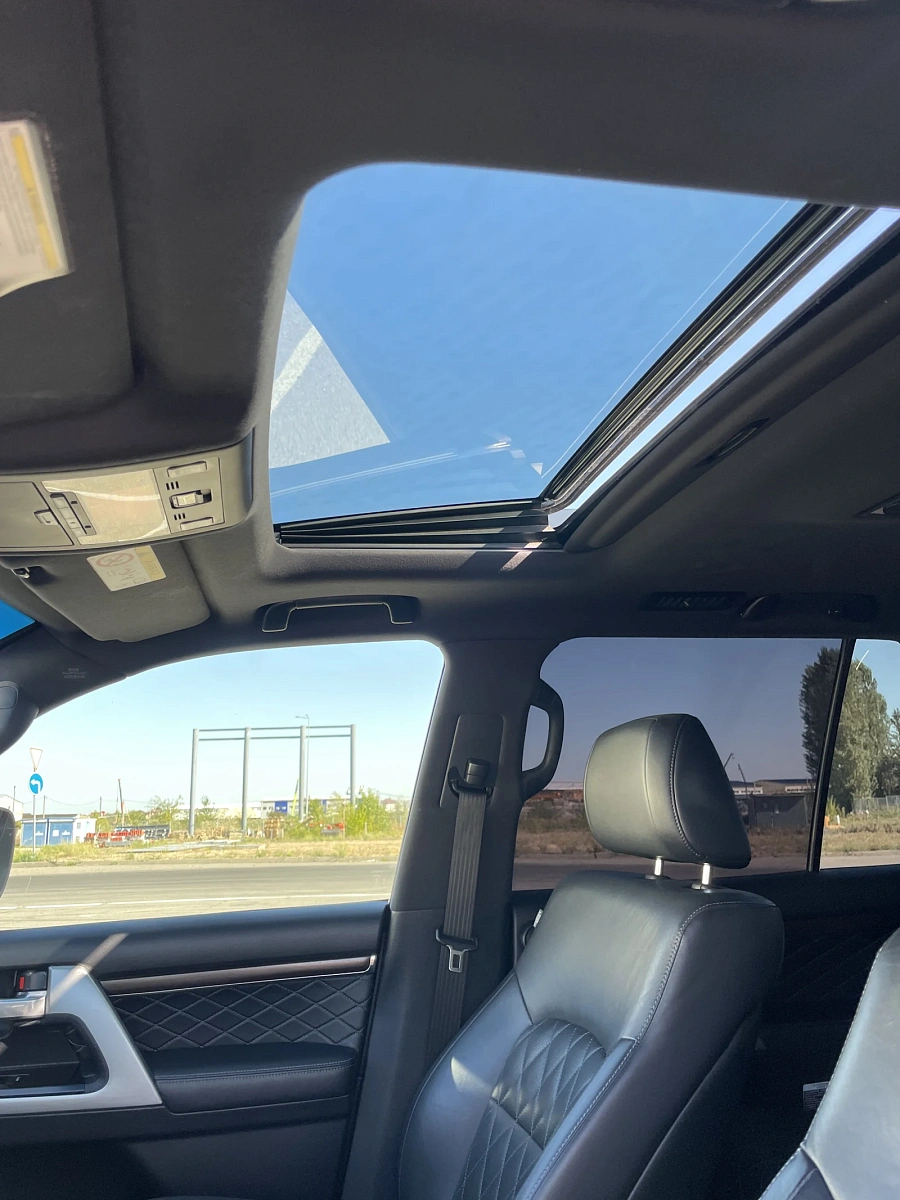 Toyota Land Cruiser, 2018г., полный привод, автомат