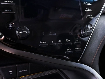 Toyota Camry, 2020г., передний привод, автомат