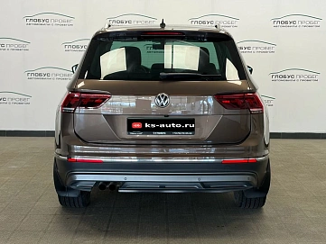 Volkswagen Tiguan, 2017г., полный привод, робот