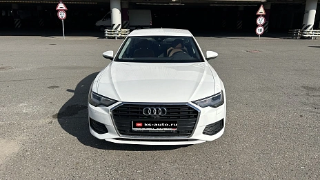 Audi A6, 2020г, передний привод, робот