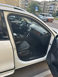 Volkswagen Touareg, 2016г., полный привод, автомат