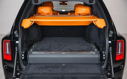 Rolls-Royce Cullinan, 2024г., полный привод, автомат
