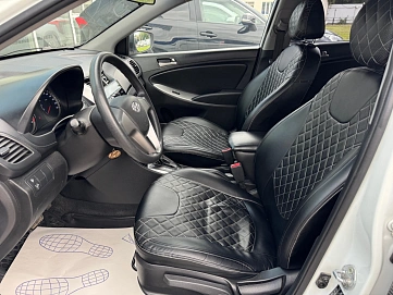 Hyundai Solaris, 2015г., передний привод, автомат