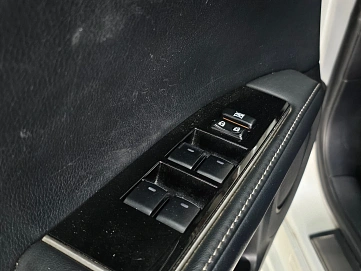 Lexus ES, 2017г., передний привод, автомат