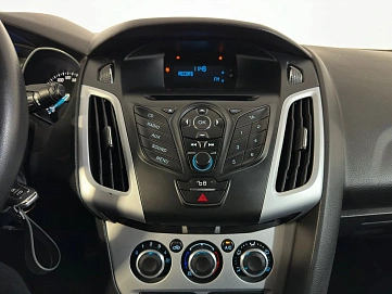 Ford Focus, 2012г., передний привод, механика