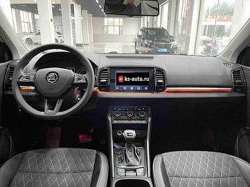 Skoda Karoq, 2021г., передний привод, автомат