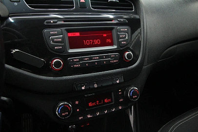 Kia Ceed, 2012г., передний привод, автомат