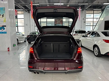 Audi A3, 2018г., передний привод, робот