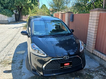 Toyota Sienta, 2020г., передний привод, вариатор