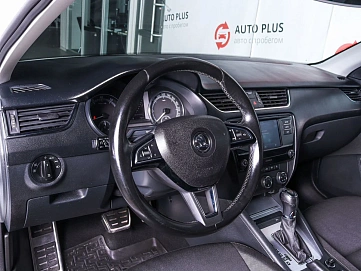 Skoda Octavia, 2019г., передний привод, робот