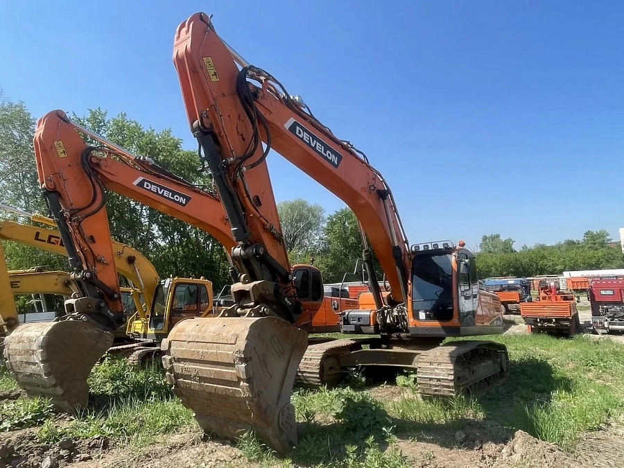 Develon DX300, 2023г.