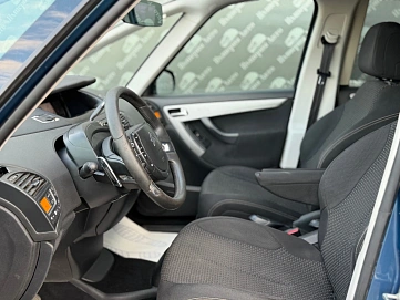 Citroen C4 Picasso, 2010г., передний привод, робот