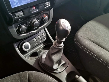 Renault Duster, 2018г., полный привод, механика