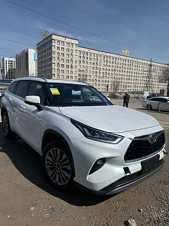 Toyota Highlander, 2026г, полный привод, автомат