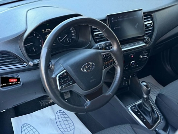 Hyundai Solaris, 2022г., передний привод, автомат