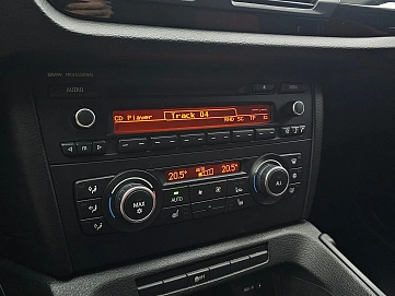 BMW X1, 2012г., задний привод, автомат