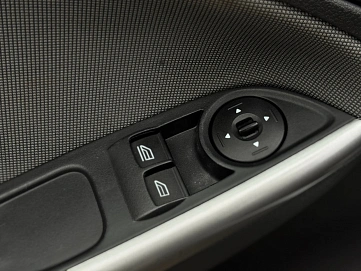 Ford Focus, 2012г., передний привод, робот
