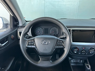 Hyundai Solaris, 2018г., передний привод, автомат