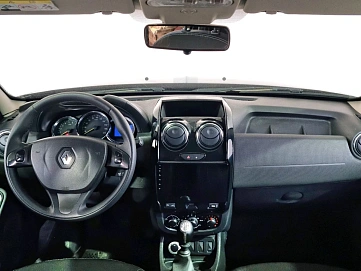 Renault Duster, 2018г., полный привод, механика