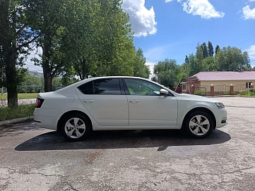Skoda Octavia, 2018г., передний привод, робот