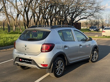 Renault Sandero, 2021г, передний привод, робот