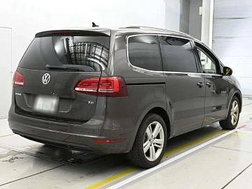 Volkswagen Sharan, 2018г., передний привод, робот