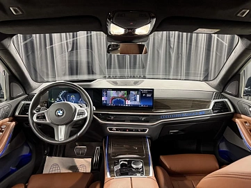 BMW X7, 2023г., полный привод, автомат