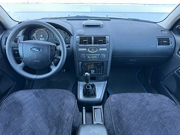 Ford Mondeo, 2004г., передний привод, механика