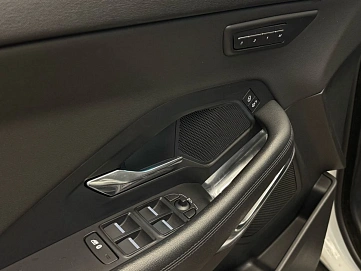 Jaguar E-Pace, 2018г., полный привод, автомат