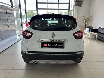 Renault Kaptur, 2021г., передний привод, вариатор
