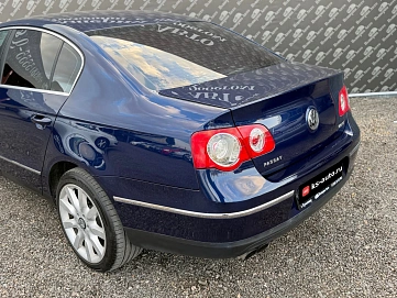 Volkswagen Passat, 2006г., передний привод, автомат