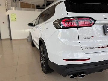 Chery Tiggo 8 Pro Max, 2022г., полный привод, робот