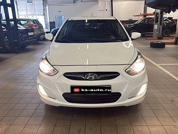 Hyundai Solaris, 2012г., передний привод, механика