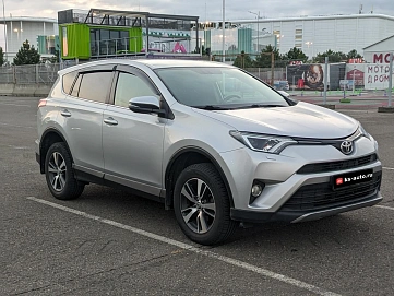 Toyota RAV4, 2016г, полный привод, вариатор