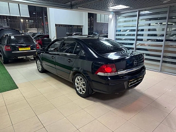 Opel Astra, 2011г., передний привод, автомат
