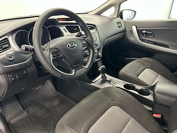 Kia Ceed, 2012г., передний привод, автомат
