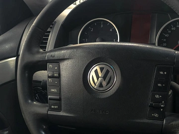 Volkswagen Touareg, 2008г., полный привод, автомат