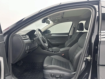 Skoda Superb, 2022г., передний привод, робот